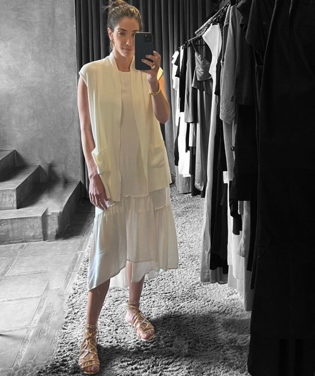 BE4B8737-5FC9-4369-AEA0-318F49F13B56